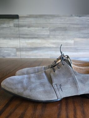 SALVATORE FERRAGAMO Gray Suede Lace-Up Dress Shoes 10.5 2E